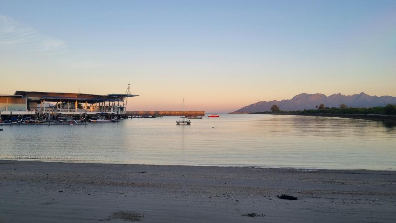 Senari Bay Resort Pantai Cenang  Dış mekan fotoğraf