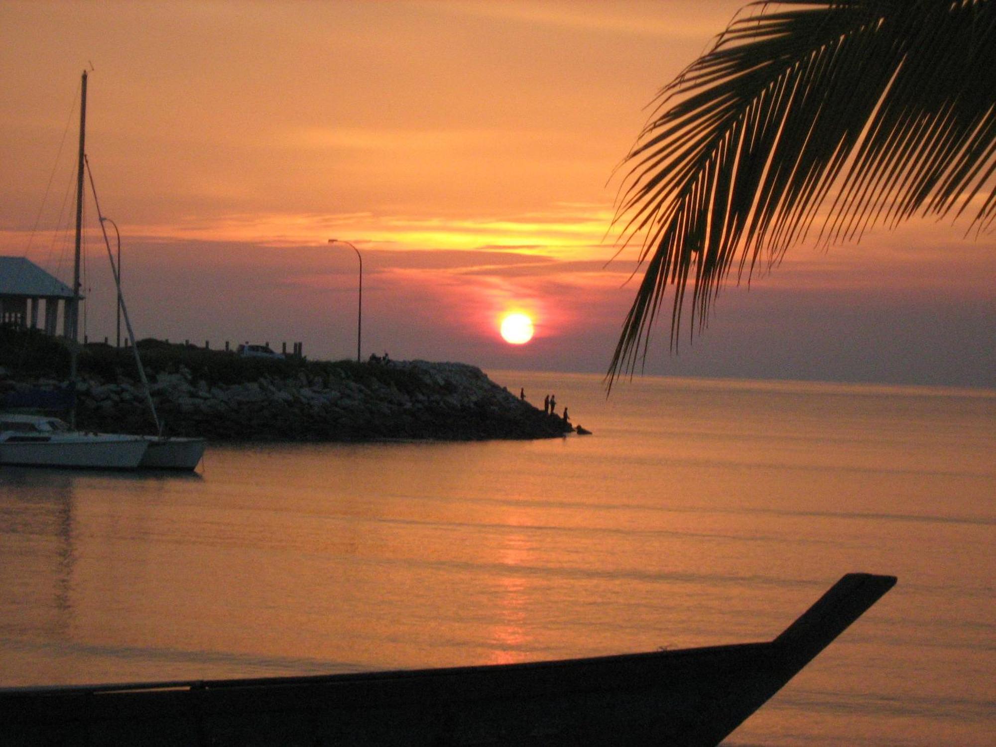 Senari Bay Resort Pantai Cenang  Dış mekan fotoğraf